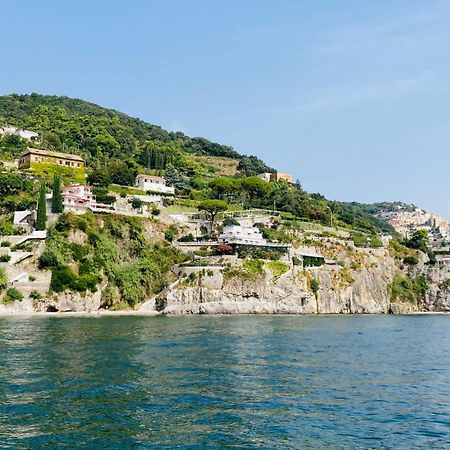 Casa Vacanza Brezza Di Maestrale Salernes Extérieur photo